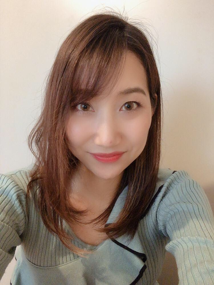Im__Yui__'s tweet photo. おやすみぃ🌟
けっきょくポッキー買わなかった🥺💔
コンビニ入ってポッキー眺めて
やめて、眺めて、やめての
連続だったよ😂笑
https://t.co/nIrdmyoq96 #PiNSCA #Yui #CHEERZ https://t.co/j2NCHwcCqy