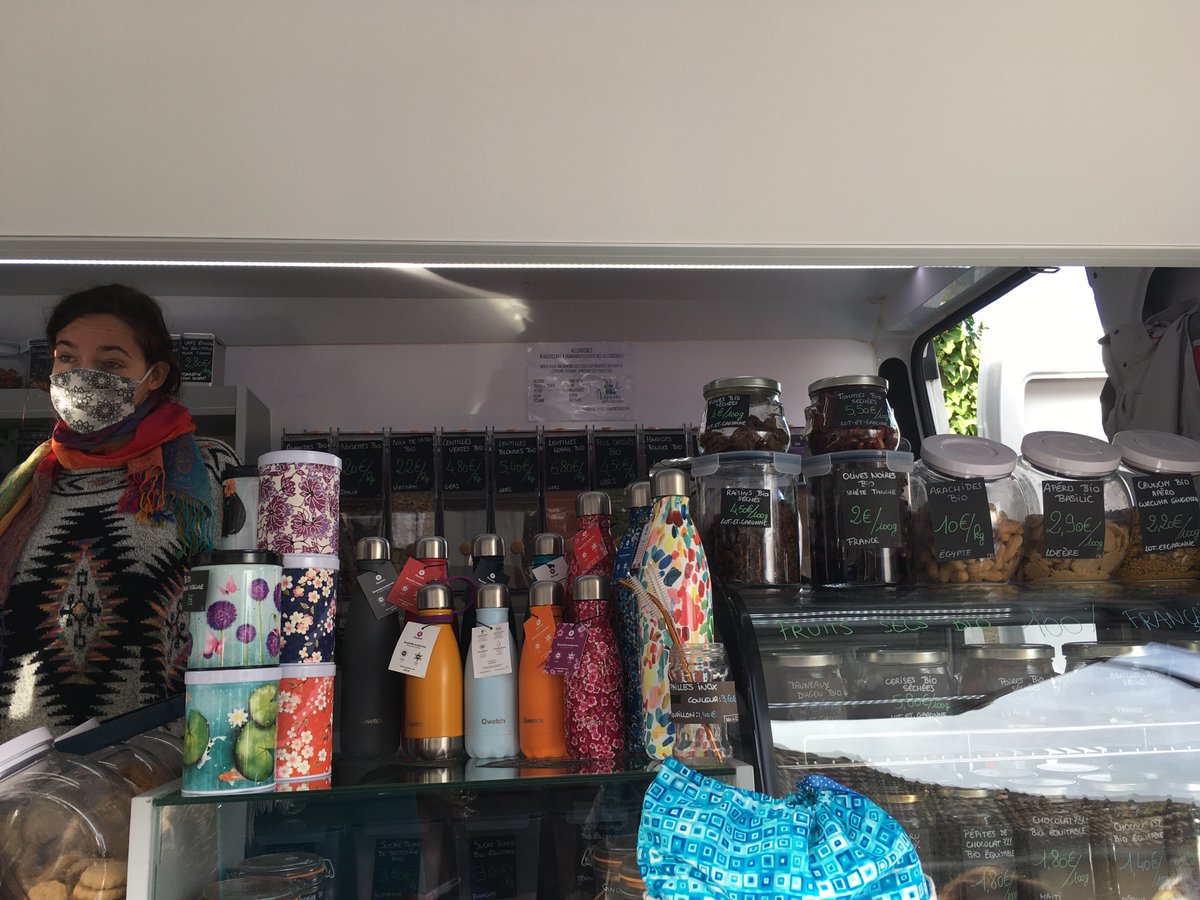 32Sep's tweet photo. A la @32Sep les élèves de CAP EPC se lancent également dans leur chef d'œuvre : créer un site de e-commerce zéro déchet. #zerodechet @zerowasteeurope @LpoA_Fournier32 
https://t.co/onHnt707sf
https://t.co/U4XRSlKt5N
Découvrez bientôt le nom, le slogan et le début de l'aventure ! https://t.co/go1tQ1IQK1