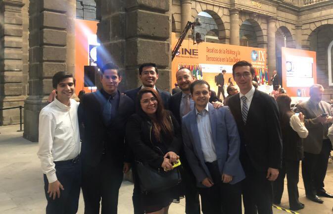 El <a href="/CentroLujambio/">C.E. Alonso Lujambio</a> asistiendo al foro por la democracia del <a href="/INEMexico/">@INEMexico</a> en el Palacio de <a href="/MineriaUNAM/">Minería UNAM</a> en 2019 #GiveawayColmillo <a href="/jpfmansur/">Juan Pablo F. Mansur ن</a> <a href="/sararcrp/">Sara Raquel :)</a> <a href="/HVivesSegl/">Horacio Vives Segl</a> <a href="/RaulAbCastro/">Raúl A. Castro-Corona</a> <a href="/MexicoVBA/">Mexico V.</a>