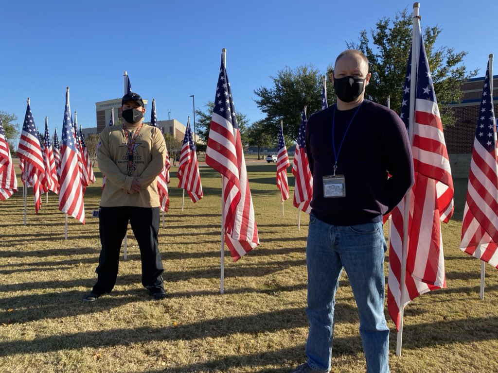 MurphyMiddle's tweet image. Today we celebrate and appreciate our Nation’s Veterans. Thank you Mr. Harrell and Coach Woodyard for serving our country proudly. #PISDDedicatedtoCaring #VeteransDay2020