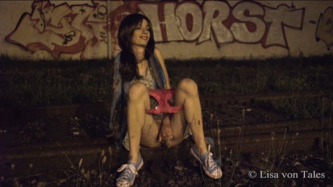 Sold my vid! Masturbating near a railway station https://t.co/vIexnJOgBG #MVSales https://t.co/hWsTo<a href="/tag/mvsales"class="tags"><span>#mvsales</span></a>