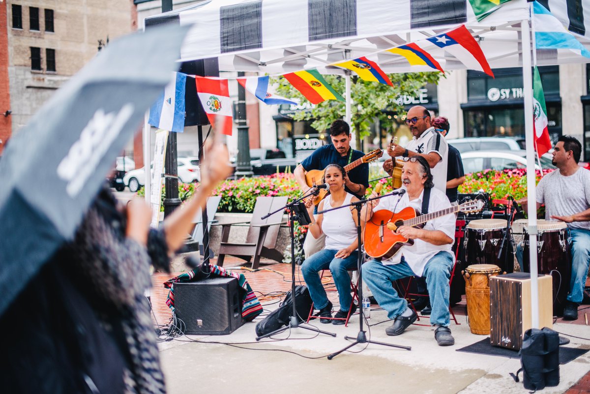 CultureSource's tweet photo. Calling all arts and culture organizations! Apply for CulturePop for $5,000 in funding to produce socially-distant, in-person programs in Downtown Detroit this winter! Learn more at https://t.co/K1ptZob9XM. 

Photo of Garage Cultural for CulturePop 2019 by Gabriela Baginski https://t.co/2XHPjEmkeU