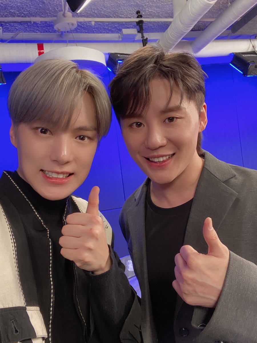 OfficialMONSTAX's tweet photo. 행복한날 누군가를 좋아해본 내가 있기에 나를 좋아하는 누군가를 진심으로 좋아해줄 수 있게 된 것 같아요 #민혁 https://t.co/cdFWVi8eJC
