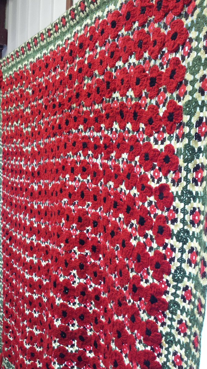 BreadButtered's tweet photo. Remember. Honour.
#LestWeForget #CanadaRemembers #RemembranceDay https://t.co/DTl7I0cEEl