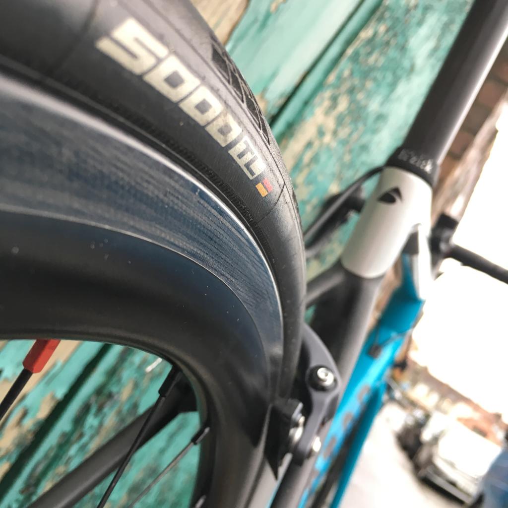 Rollquick's tweet photo. Another custom build that was a joy to build up. @FactorBikes #custombikes #dreambuild #bristolcycling https://t.co/u9wKjvRH5s