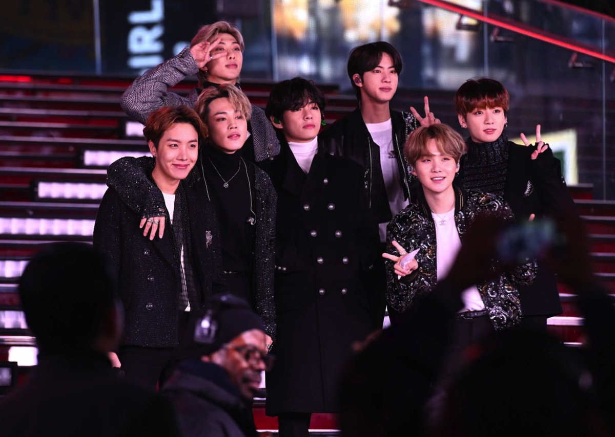 btsmaxfanlove's tweet photo. "My blood, sweat, and tears. My body, mind, and soul."—BTS, "Blood Sweat &amp; Tears" What's your fav BTS song?? 

#maxsuga #btssugafan #btssuga #btsarmysuga #loveyourselfbts #blueberryeyes #blueberryeyessugamax #maxbtscollab #btsaesthetic #btsfans #maxfans #kpopstans https://t.co/8wi8k4vZe9