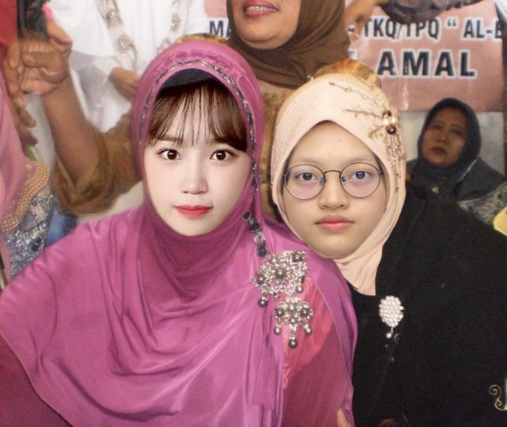 chaewoonity's tweet photo. woah #pengajian #rw5 #jipon
#wizoneselcaday #wsd #izone @official_izone https://t.co/oSkDhFOYoR
