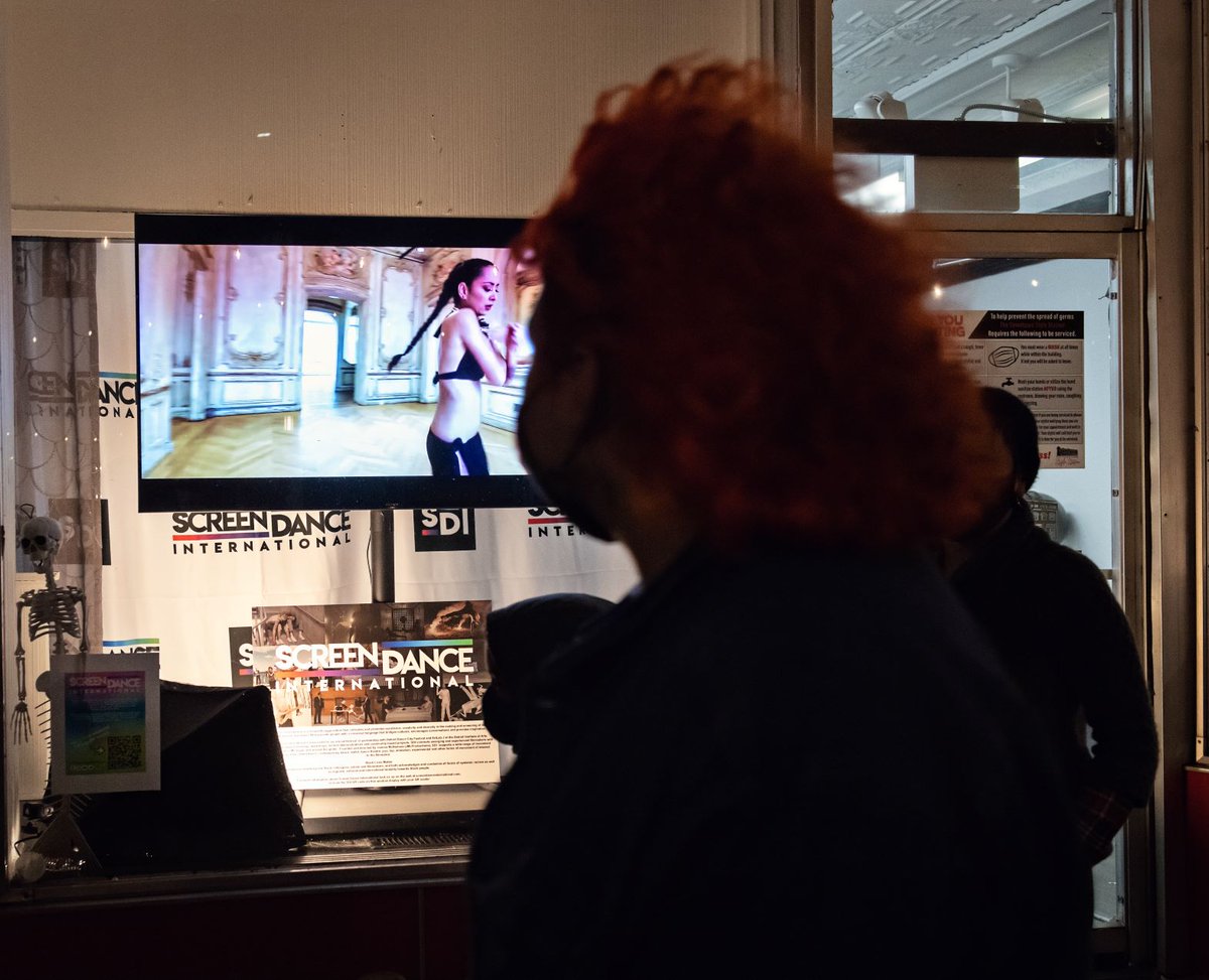 Thanks #ScreenDanceInternational + curator Joanna McNamara for sharing 2020 dance film shorts from across the globe for #ypsiGLOW!  The array of urban street dance, contemporary ballet + dance mesmerized us in the windows of #StylezUnlimited.  Photos by Leisa Thompson. #ypsireal