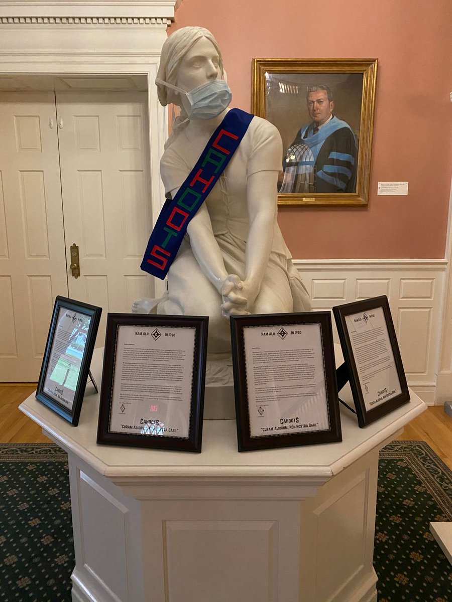Cahoots4All's tweet photo. Freezing is Pleasing ❄️

We were frozen in time as we bore witness to the acts of selflessness and the promotion of community by four leaders: Kinsey Martin, Scott Adams, Jackson Malsam, and Carson Rubin.

Congratulations, and to all Lancers: keep up the good work! #HOOT21 https://t.co/LN3V57KPDl