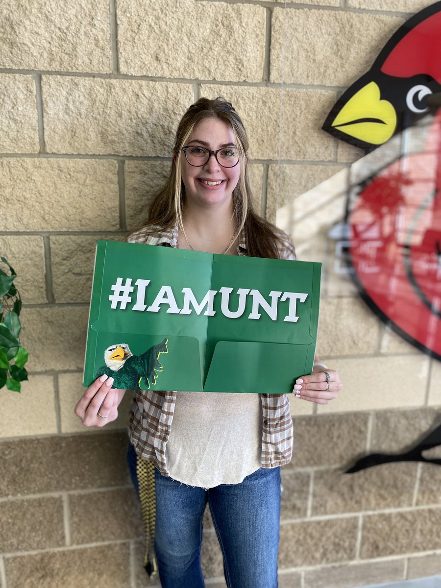 PHS_Cardinals's tweet photo. Congrats 🎊 to Molly McHugh on her acceptance to @UNTadmissions and @txwomans !! https://t.co/89iTLQV527