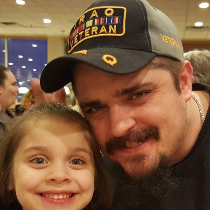 sjohnson72699's tweet photo. Happy Veterans Day! Thank you for sacrificing everything for us! My dad is a Navy vet who served in the Vietnam war and my nephew Chris (Damien’s dad) is an Army vet who served in the Iraq war. 💜💜 https://t.co/vfq3yWxbsf