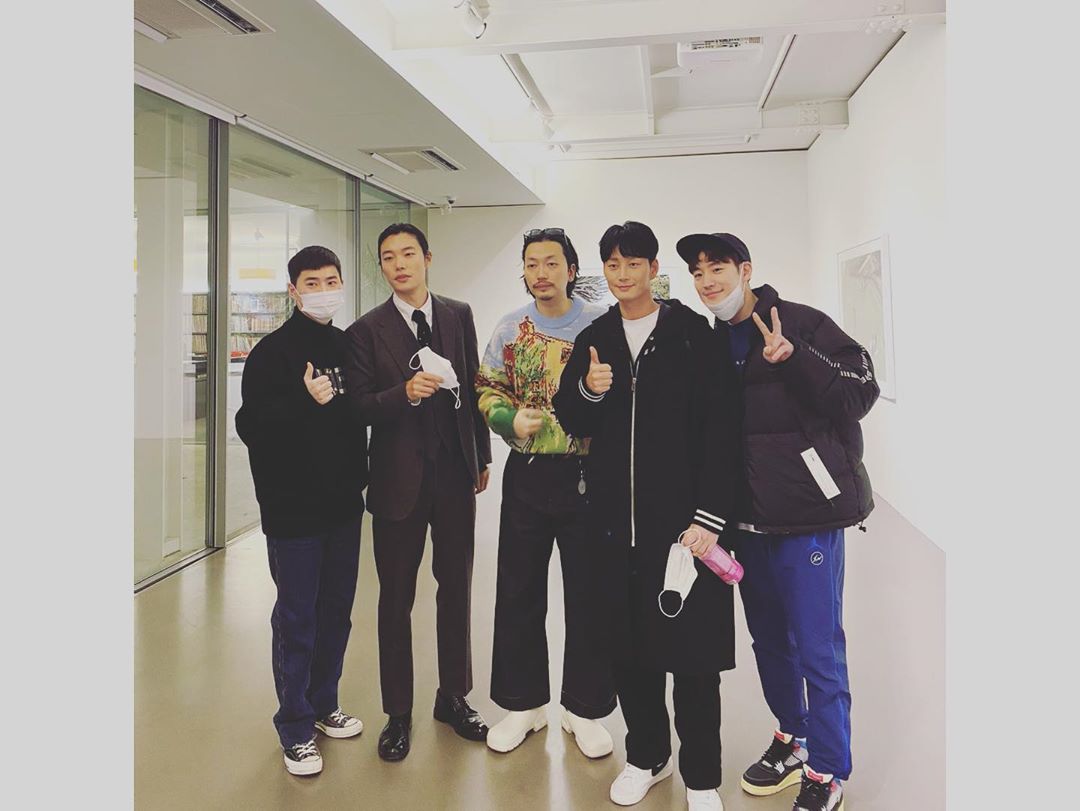 ForSuhoIndia_'s tweet photo. [201112] wook0617 IG

#수호 #SUHO  #スホ  #金俊勉  #김준면  #준면  #kimjunmyeon https://t.co/fKxBZQn48f