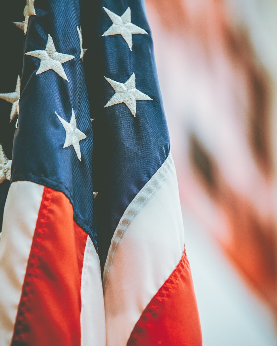 Thank you Veterans. 🇺🇸 

Today we honor all of those who have served the country. Thank you veterans for your sacrifices.

#VeteransDay 

#yaktrax