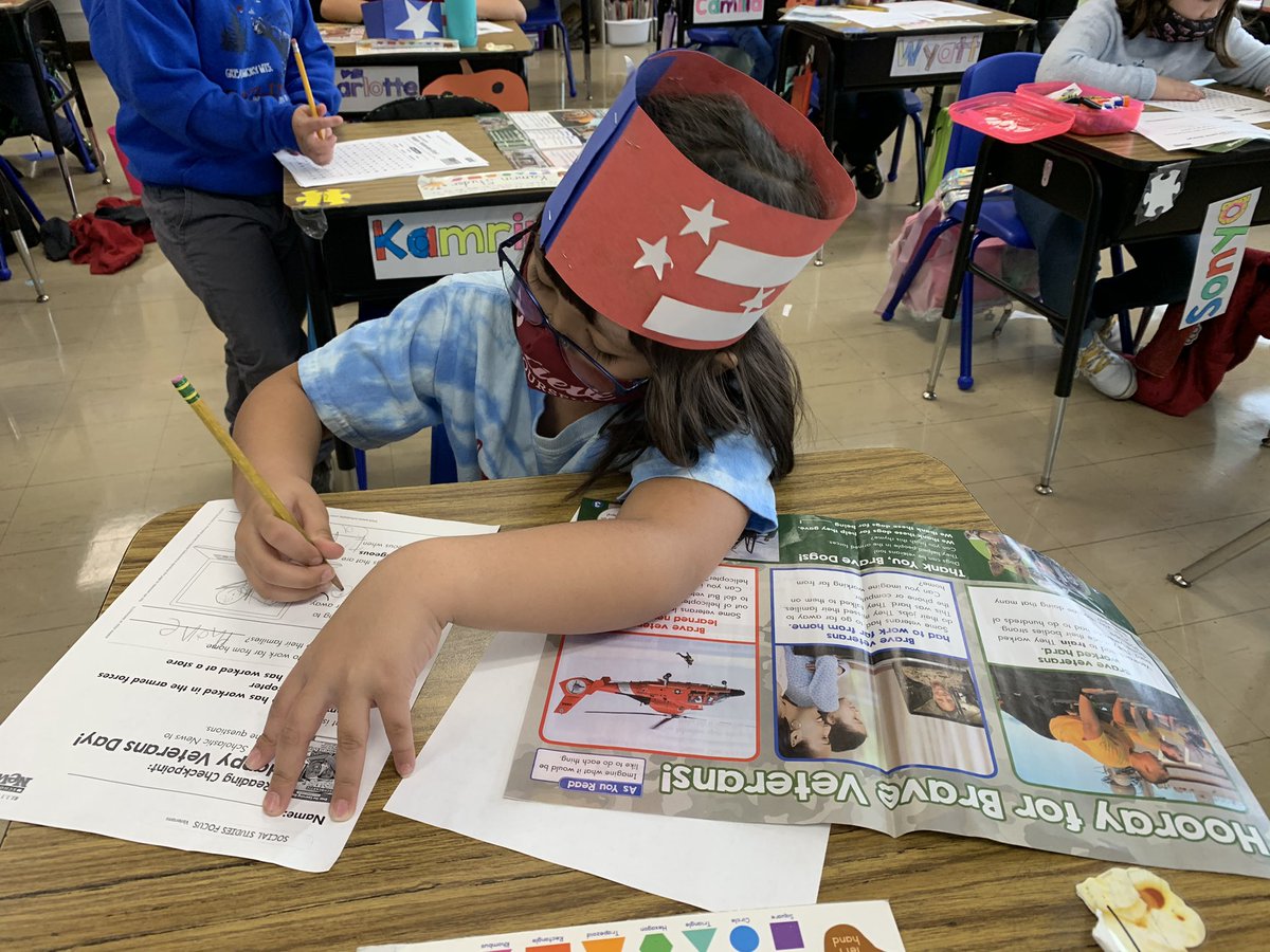 contrattosclass's tweet photo. After our Veterans Day parade, we got right to work on our Veterans Day @Scholastic News. Thank you for helping us learn about this very important and special day. #VeteransDay2020 #Veterans #VeteransDay https://t.co/IjEHfqY1lZ