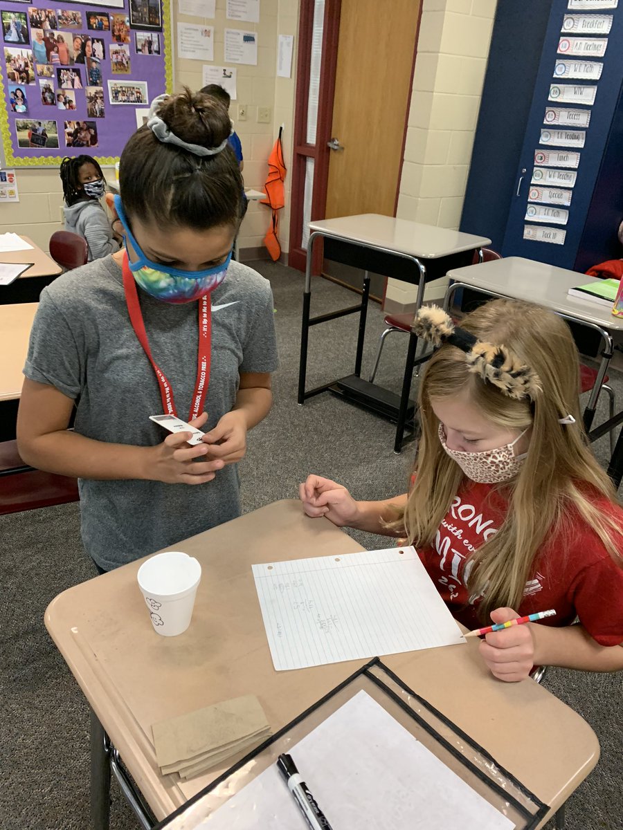 4AHeusner's tweet photo. Working on some division this morning! @HeusnerPride https://t.co/UdYZuAWCX1