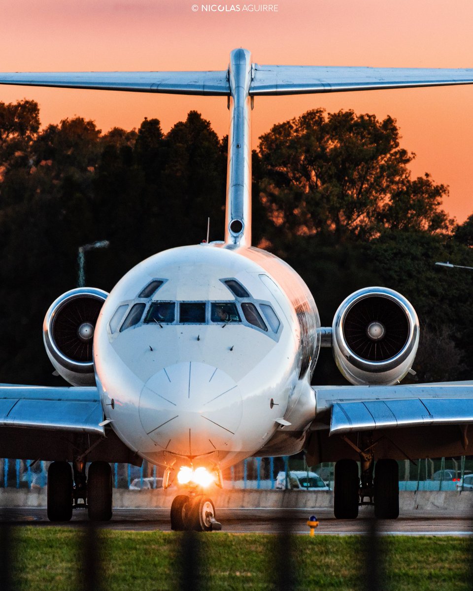 Hoy es #miercolesdeMD y nada mejor que el MD frente a frente con las últimas luces del día 😍🌇