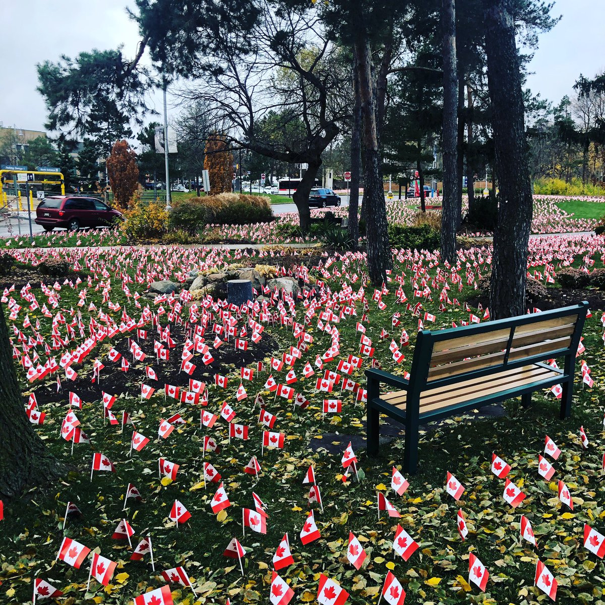 raydiologist's tweet photo. Today we remember @Sunnybrook #LestWeForget https://t.co/3yT8zliYJ8