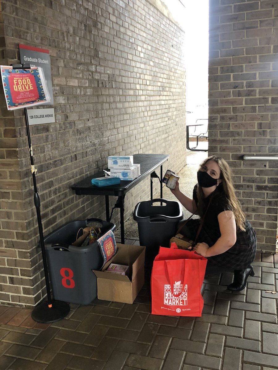LauraJeanBruce's tweet photo. Just stopped by the @RutgersSPH VOICES &amp; SGA #fooddrive benefitting the RU Food Pantry! @dananeigel designed the cutest stickers. Thanks to everyone who has donated so far! 😊 #RutgersSPHvoices #publichealth https://t.co/jfhja2H4Gi