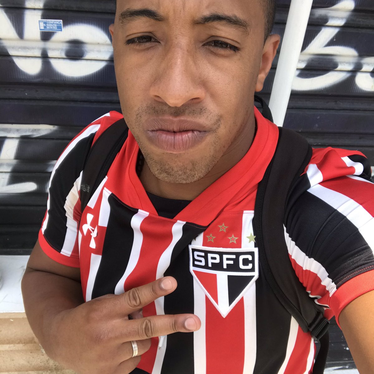 Tricoloooooor ⚫️⚪️🔴