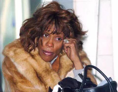 Not said some real facts in a while but seen people gain social media fame, and seen it vanish,Sadly in the fame days ( we can’t fight that you once did) those days end ,But if you used those days to just find people with clout to promote you and add more clout.1/3