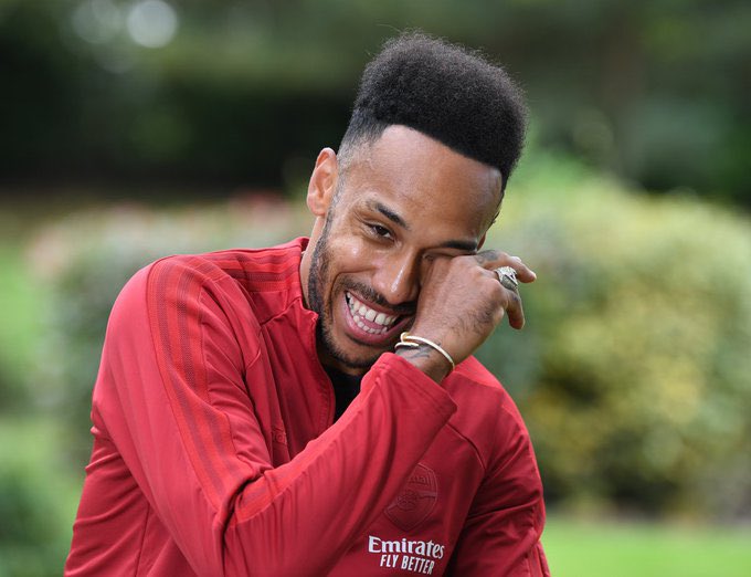 When it’s done you’ll be like them, no real friends , then no more glamour so we don’t find your IG interesting cause we viewed for the glamor,Covid wiped some already .Be you,don’t let people change you.Otherwise when the time comes and y’all fade as usual. 