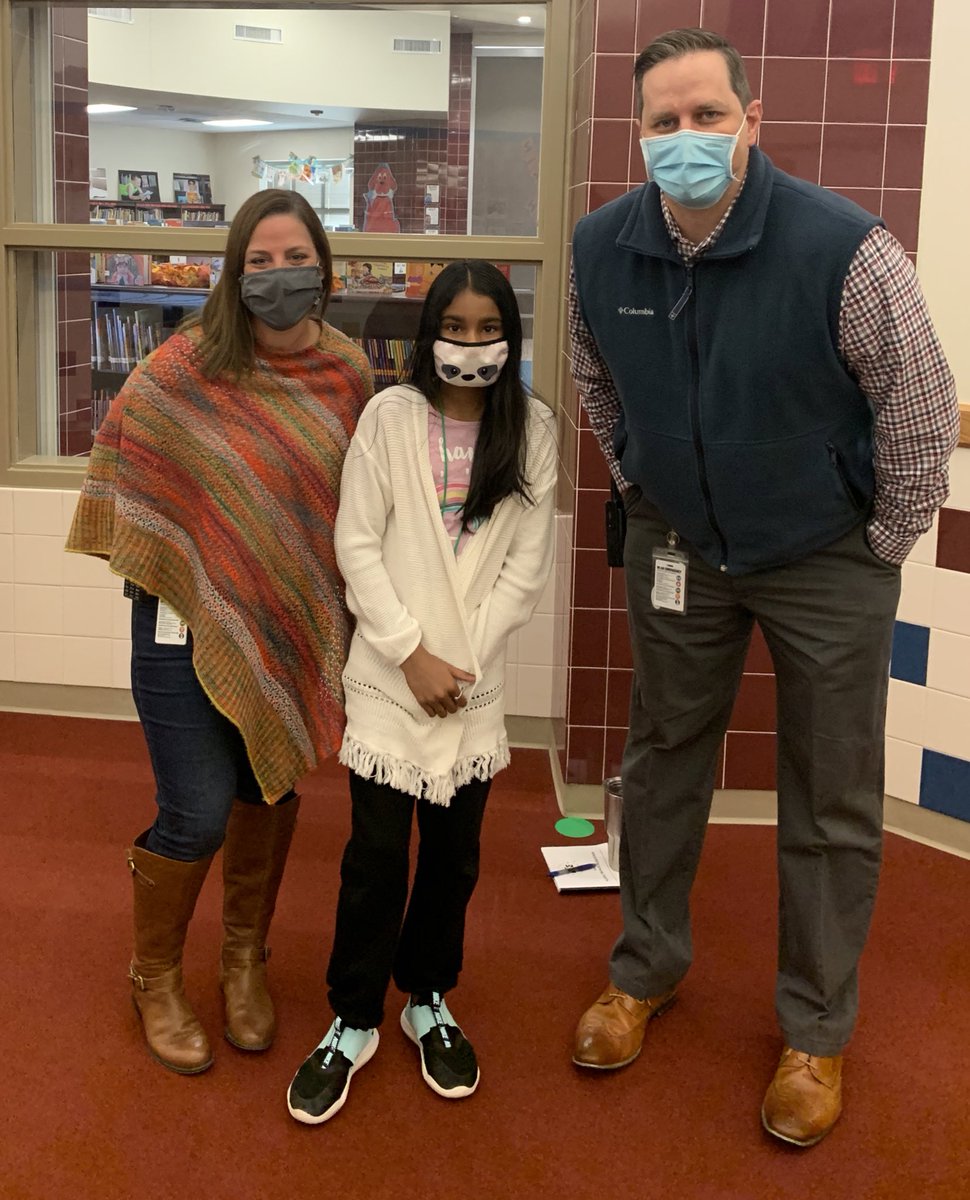 PrincipalElse's tweet photo. Congratulations to our spelling bee champion Tanvi! https://t.co/MVxNtc5wiZ