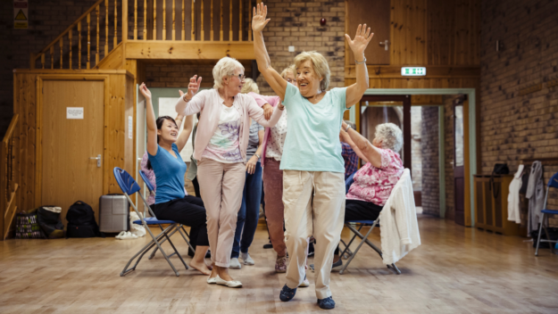 familyarts1's tweet photo. Who's joining our Celebrating Age webinar this morning?

Please share your projects with us on the hashtag #CelebratingAge.

Here's the full line up: https://t.co/bkyL9XlAu7

With @ace_national @amadigital @ImogenBlood @Lorna_Stories @FarrellRenowden
@ArtspaceCind @WritingEM https://t.co/FWMemWqNI2
