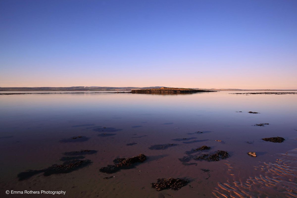 erotheraphoto's tweet photo. Corona Chronicles - From Holy Island
-
St Cuthbert's Island Serenity
-
Sending light and positivity
-
#island #islandlife #islandvibes #islandlight #islands #landscapelovers #landscapes #photographylovers #photograph #naturelover #nature_perfection #naturephotographer https://t.co/AMg1ZVOb4o