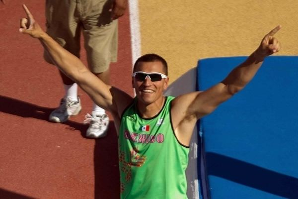 TONIGHT!
Pole Vault Coaches - Join IN!