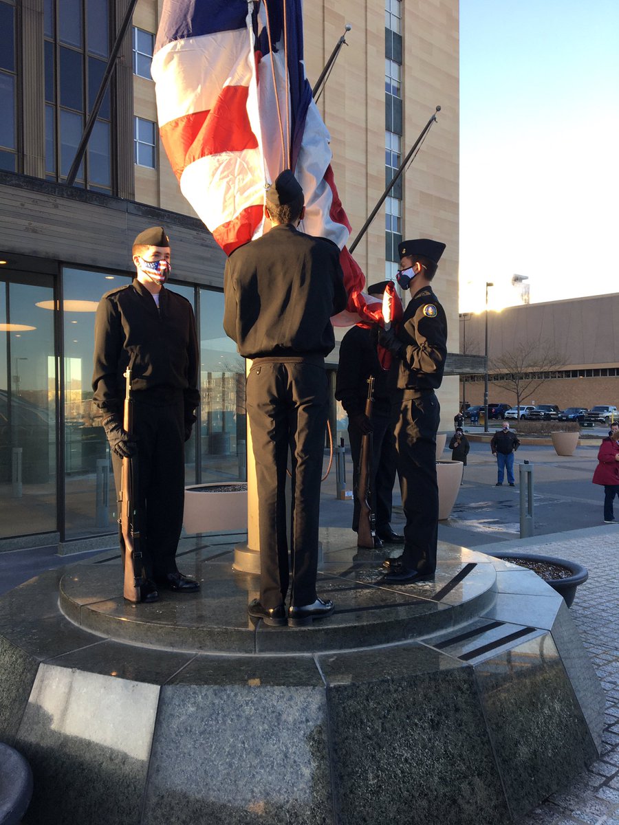 PLSNJROTC's tweet photo. Your PLCS NJROTC is on hand to raise the Nations Colors this morning at Mutual of Omaha. We are happy to support this veteran-friendly company https://t.co/SRFZ22FBtQ