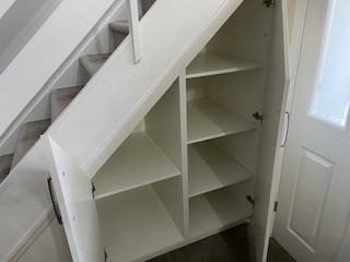 ibuild_wales's tweet photo. Perfect under stairs storage solution. Designed, made and installed. 
Pull out drawer &amp; shelved cupboards made from White Mdf. #bespoke #storage https://t.co/h1MFEOrdX8