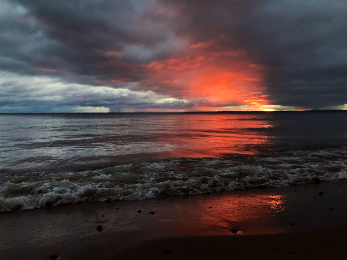 Sunrise 681. Be careful of a gray morning, you don’t know what you’ll miss. &ndash; bei  Shiras Park