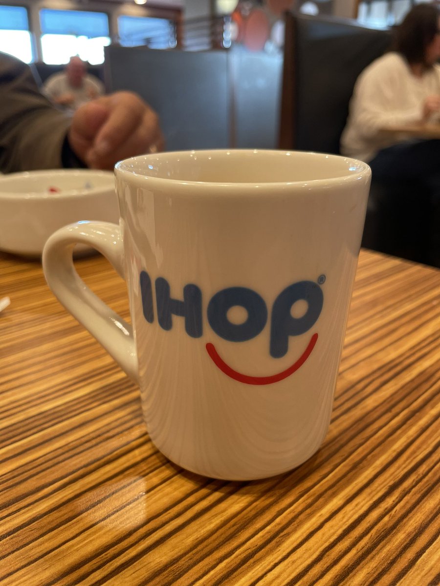 RobGB75's tweet photo. Hey @IHOP I just wanted to say how nice it is for you to offer free Veterans Day breakfast! Just had the red,white, and blue pancake breakfast at the Paducah, KY IHOP. Thank you so much! #VeteransDay https://t.co/TXxJMUlBJc