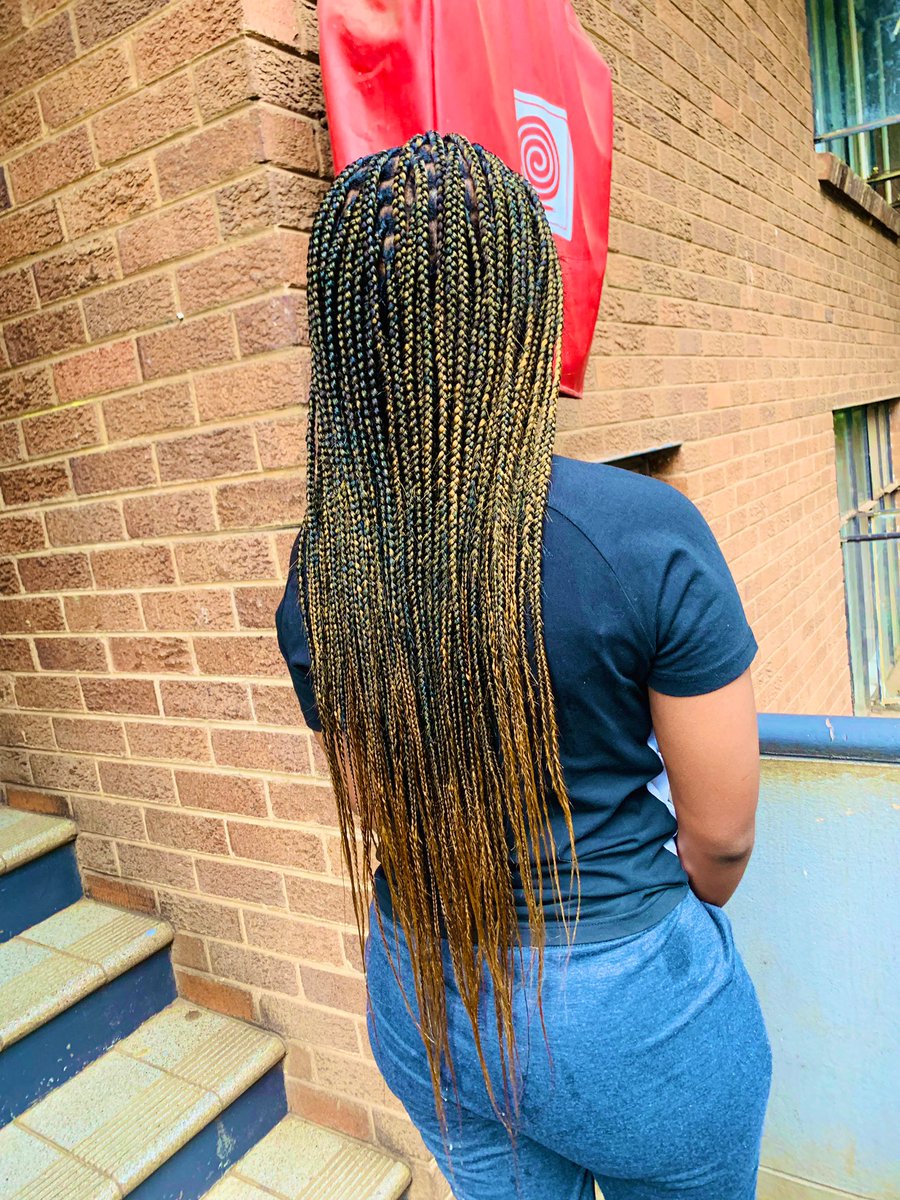 LNeluheni's tweet image. Knotless braids around Pretoria (central)
Housecalls are available as well😉
Affordable
WhatsApp 0720789230 or Inbox for this!
PLEASE RETWEET MY NEXT CLIENT MIGHT BE ON YOUR TIMELINE 😊
#MissSA2020 #SoundsofFlavour #BreakingNews #level5