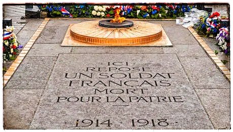 fredzoul's tweet photo. Pensez-vous que le soldat inconnu aurait voulu devenir si célèbre ? 🤷♂️
#11Novembre #doldatinconnu #questionalacon https://t.co/Bu6eDpzm79