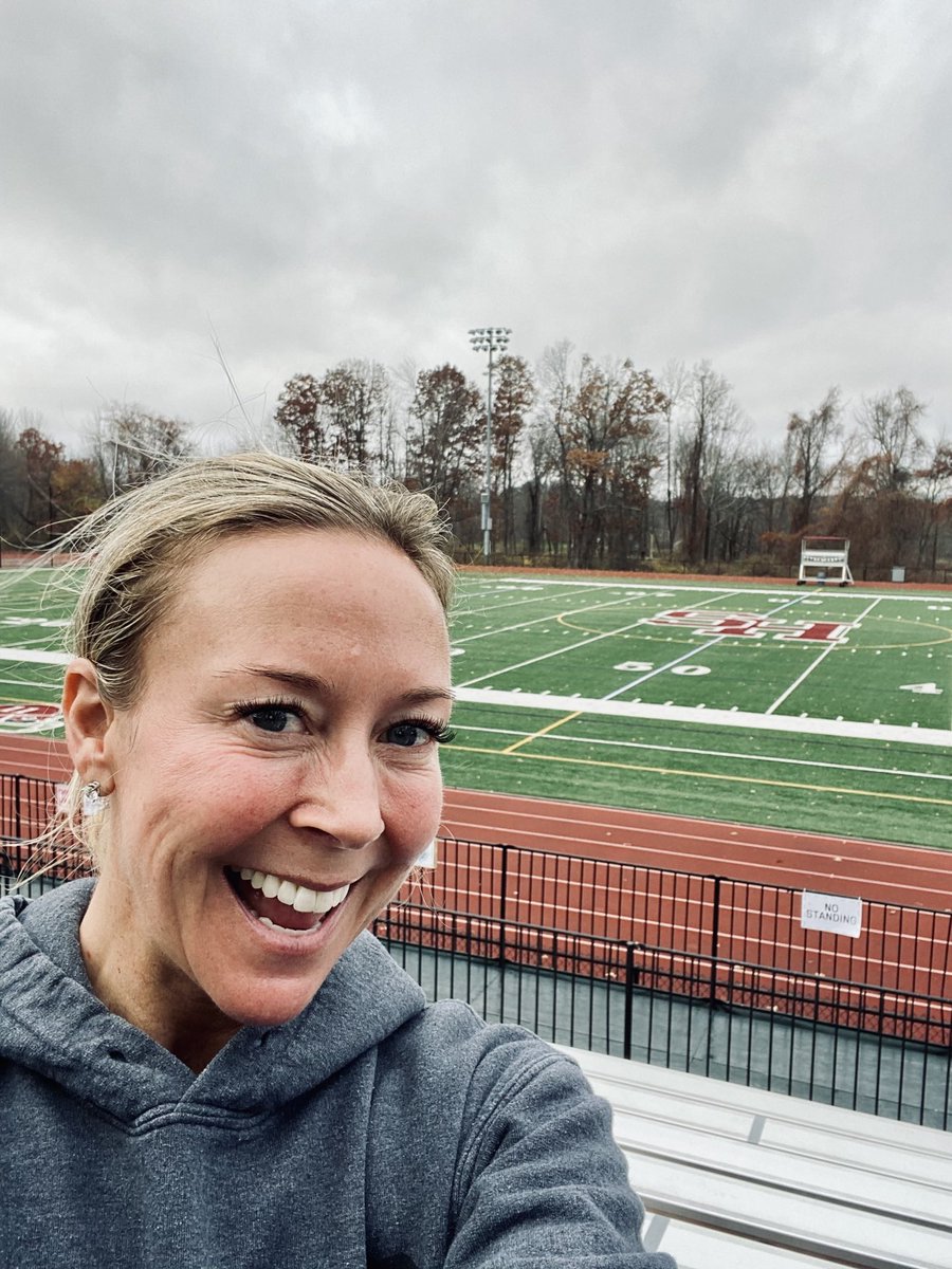 Pumped to be working with the Shepherd Hill Regional High School Girls Soccer team today! I will be presenting my “Refresh!” Workshop which focuses on the importance of shifting your state of mind, increasing energy, decreasing anxieties and stress, empowerment, and teamwork.