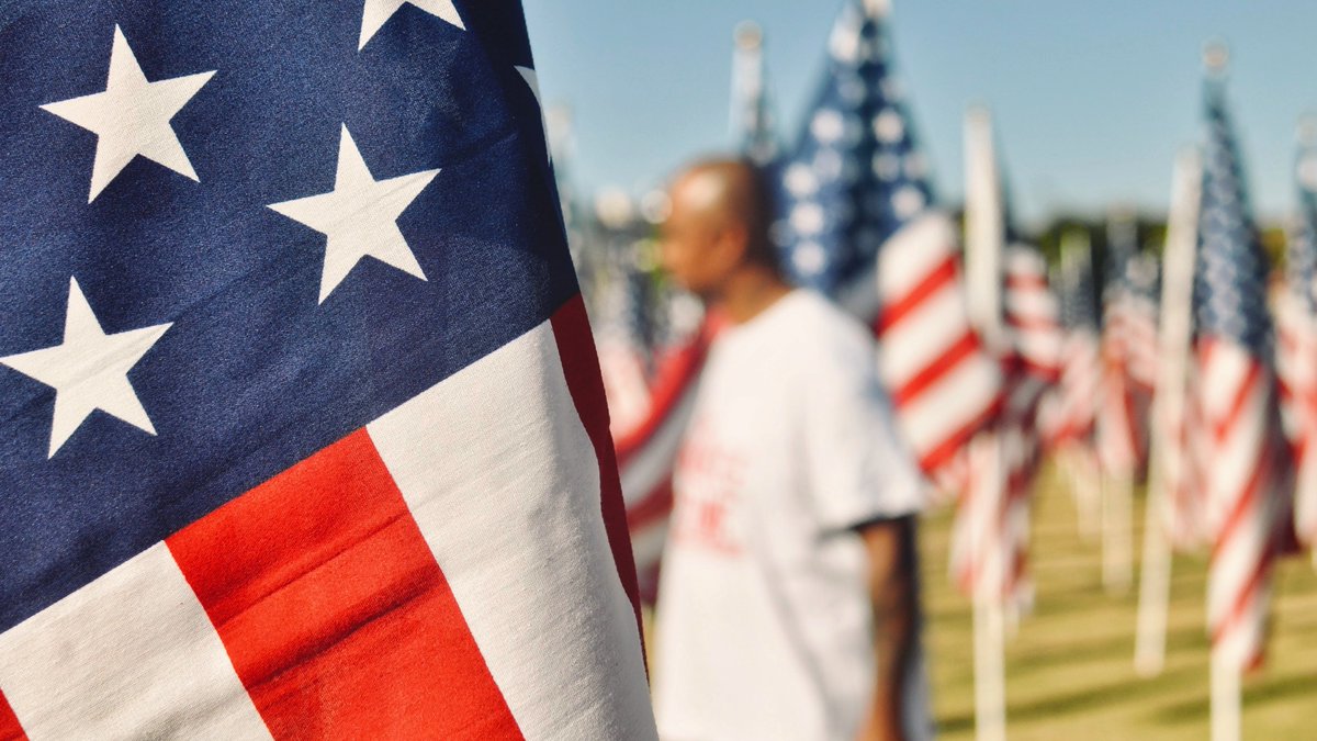 To all the brave men and women who have served, and continue to serve our country, we salute you this #VeteransDay β€οΈπ€π https://t.co/jf4lbmHhEX