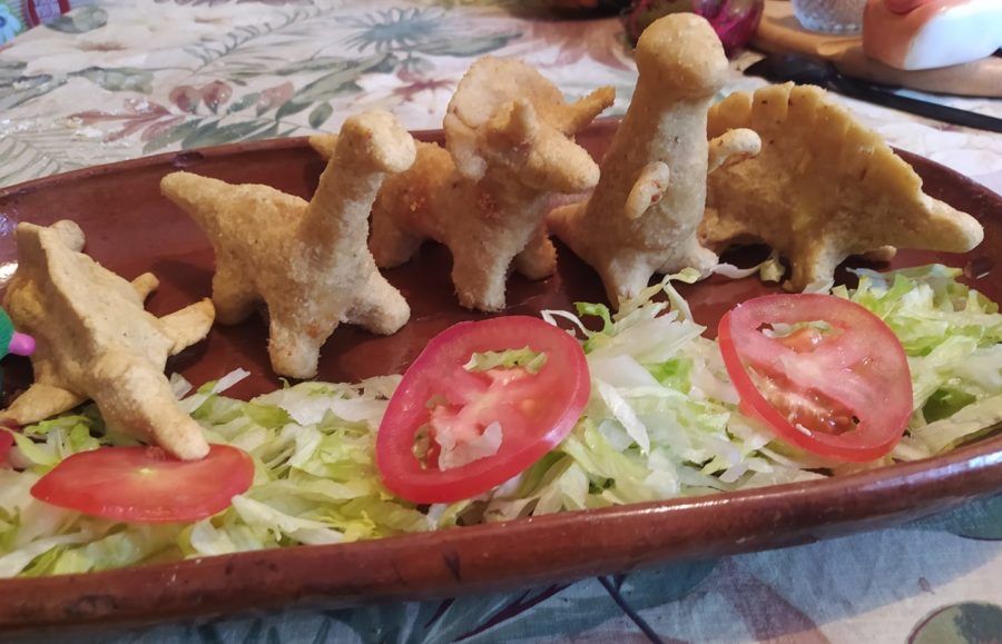 mexdesconocido's tweet photo. Conversamos con Abraham Padilla, un joven de origen coahuilense que se hizo viral gracias a sus innovadoras y deliciosas dinoquesadillas. ¡Conócelo! https://t.co/54DLIQFfhj https://t.co/dOc5lpJdAi