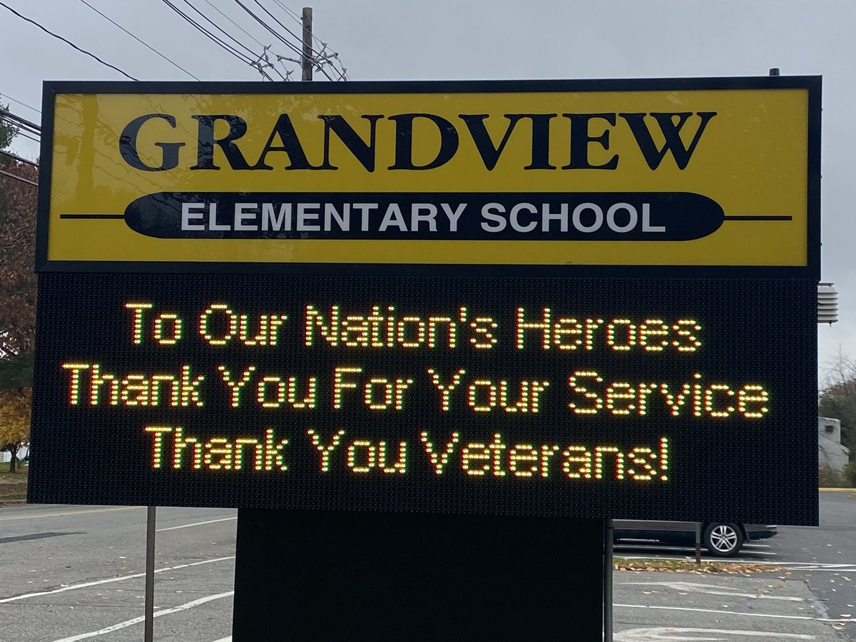 GrandGecko's tweet photo. Thank You Veterans! @PwaySchools https://t.co/PzSy8XN4ZE