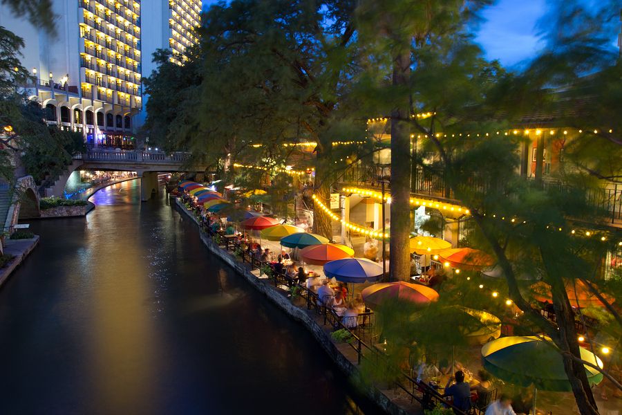 AdrVacations's tweet photo. The San Antonio River Walk in Texas (UNESCO again!) has a Venice-like feel with an urban twist. It's worth considering for a slightly different kind of vacation. 
#travel  #wanderlust  #adventure #travelblogger #trip  #vacation #explore #traveling  #domestictravel #roadtrip https://t.co/mKwKgvGDJD