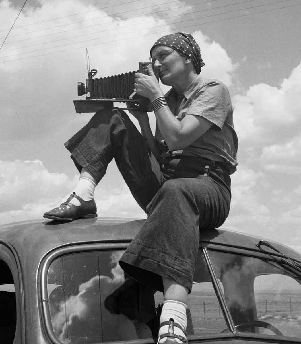 3) Dorothea Lange (1895-1965).