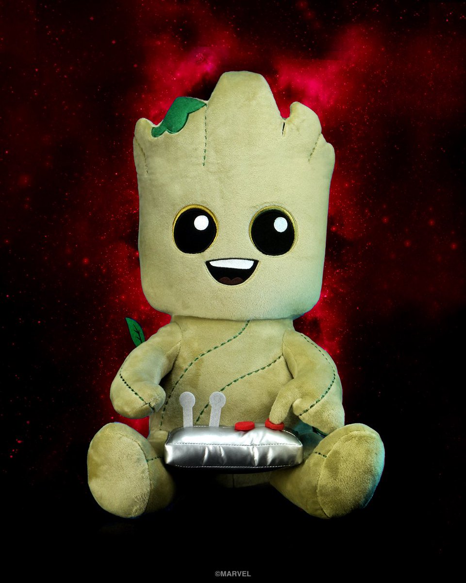 Kidrobot's tweet photo. Introducing the new Guardians of the Galaxy Video Gamer Teen Groot HugMe Plush & Phunny Plush. Available now at https://t.co/SVzmpfubRu and select retailers!
#kidrobot #groot #teengroot #marvel #marveluniverse #babygroot #iamgroot #guardiansofthegalaxy #plushies #plush https://t.co/eWNUdzUI5G