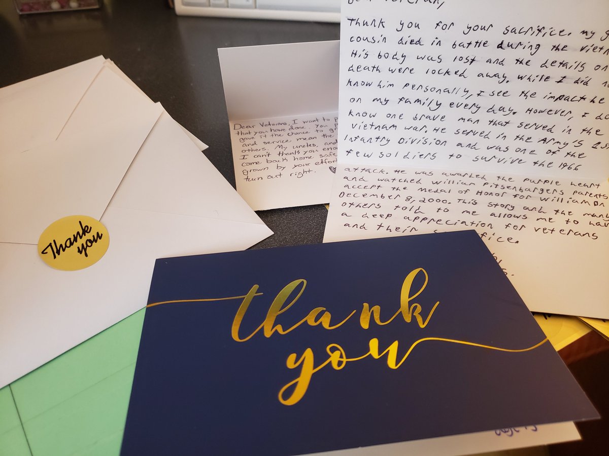 HeatherlyBlack's tweet photo. Daily writing idea from my wonderful co-teacher, Deanna Phillips: thank-you notes for veterans. ❤️ https://t.co/nD9ykmsz6r