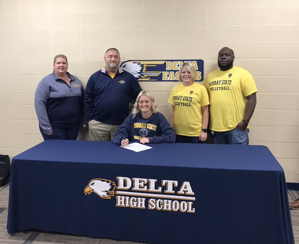 DeltaVolleyball's tweet photo. ‼️SIGNING DAY ALERT‼️

@DearingerBella makes it official. Bella signs her NLI to become a @MurrayStateVB Racer.....congratulations, we are proud of you! @TheStarPress @IHSAAvb @ihsvca @MuncianaVB @eagles_sports @PrinDHS https://t.co/pLA0cysPKf
