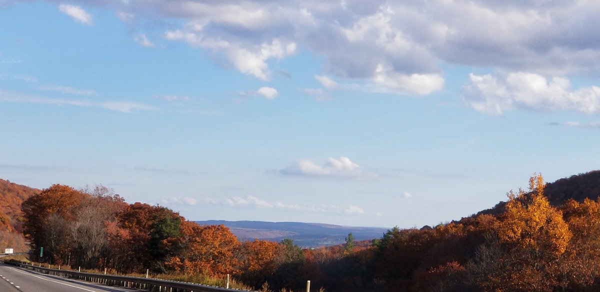 USRelocators's tweet photo. Sharing these great views from one of the moves this weekend! π
Moving out of New York (or staying in)? Give us a call and we can help! (516)595-7420 #Relocators #moving #movers #BestofLI https://t.co/UzZn5xNzp5