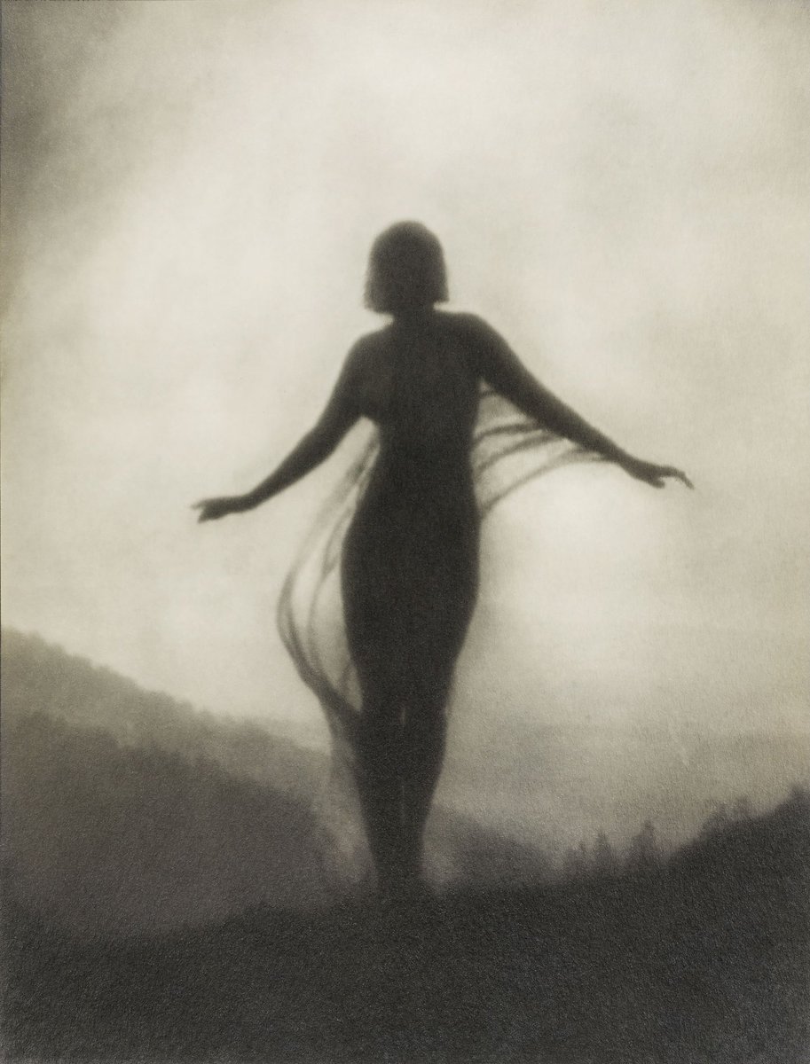 8) Anne Brigman (1869-1950).