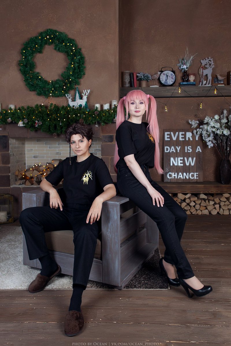 How about some casual Golden deer students? 🦌😁
Photo by <a href="/PhotoByOcean/">Photo by Ocean</a>
#FireEmblemThreeHouses 
#FE3H
