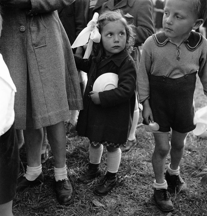 10) Therese Bonney (1894-1978).