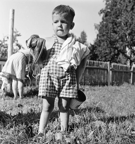 10) Therese Bonney (1894-1978).