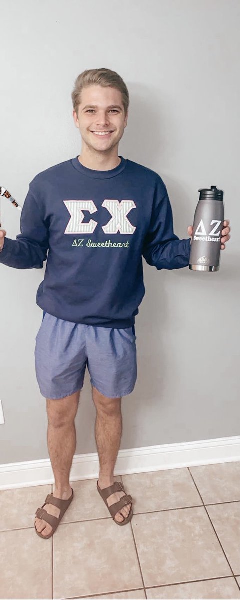 EKUDeltaZeta's tweet photo. Delta Zeta is 𝙎𝙊 𝙀𝙓𝘾𝙄𝙏𝙀𝘿 to welcome our new letter guys!!! 
•
•
We love you all so much &amp; cannot wait to see what the year holds with you all!💗 @jlogansize @masonthac @tnpendygraft https://t.co/0Fb8arSh5r
